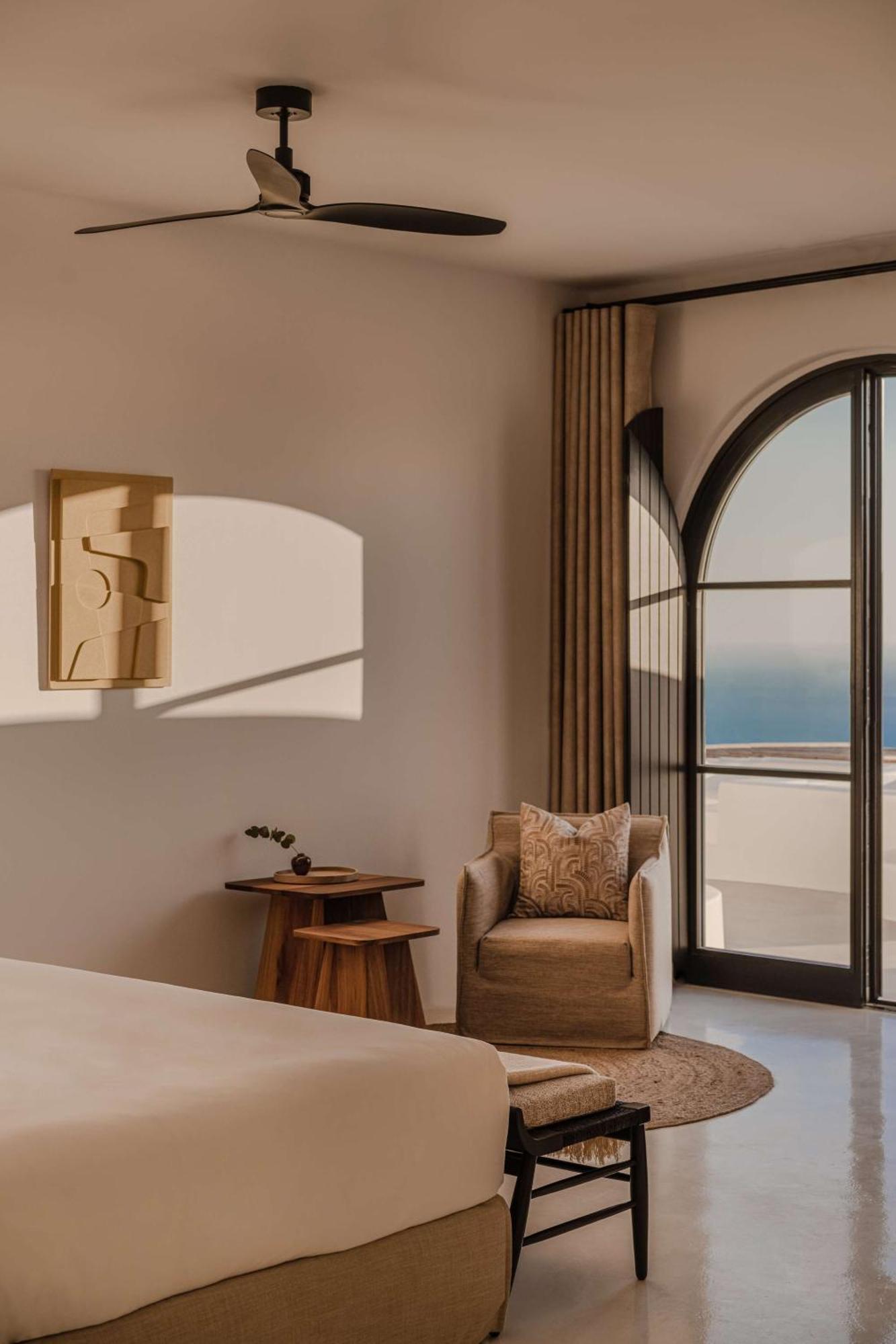 Nobu Hotel Santorini (Adults Only) Имеровигли Экстерьер фото