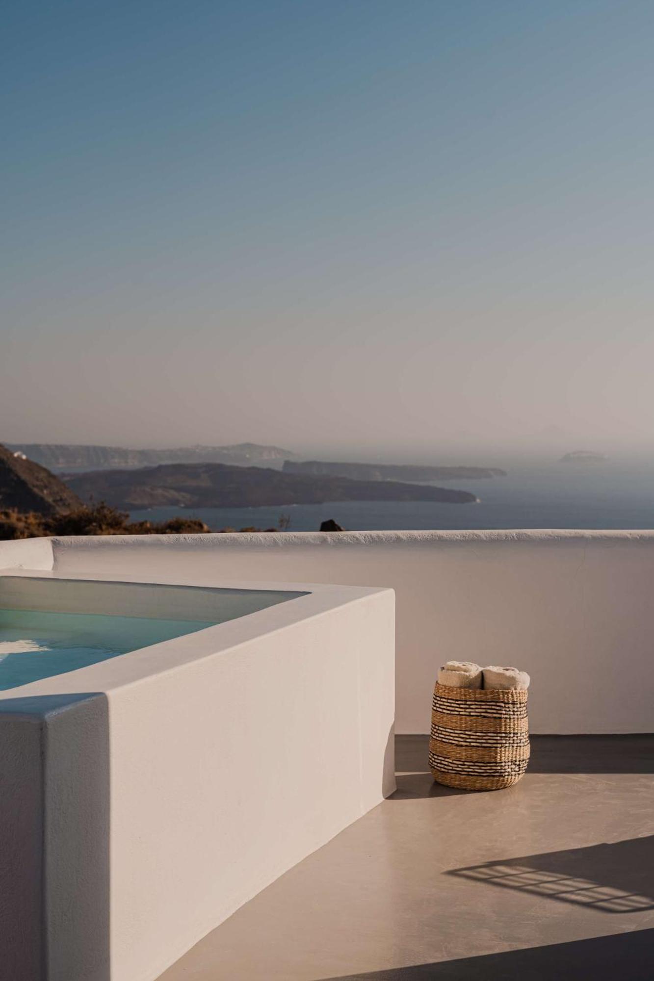 Nobu Hotel Santorini (Adults Only) Имеровигли Экстерьер фото